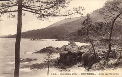 VINTAGE POSTCARD Gold Cornice Esterel Bay of Trayas