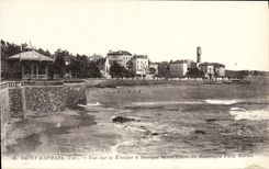 CPA Saint Raphael Vue sur le Kiosque a Musique et les villas du boulevard Felix Martin