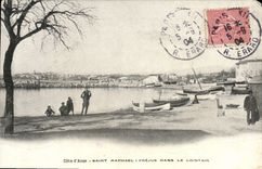 CPA Saint Raphael Frejus Dans Le Lointain