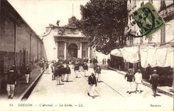 VINTAGE POSTCARD Toulon the Arsenal Sorite