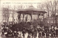 VINTAGE POSTCARD Toulon the Place of Weapons the Kiosk during a Military Concert Militaria