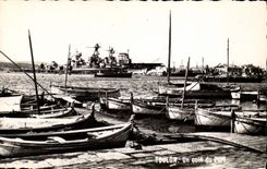 CPM Toulon Un coin du Port Bateaux