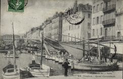 CPA Toulon Quai Cronstadt Bateaux
