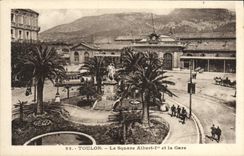 CPA Toulon Le Square Albert 1er et la Gare 
