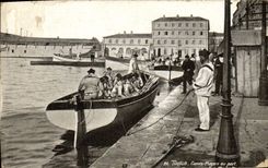 VINTAGE POSTCARD Toulon Boats - Marine majors with the Port