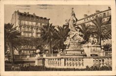 CPA Toulon La Place de la Liberte 