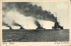 VINTAGE POSTCARD Toulon the departure of the Squadron Boats