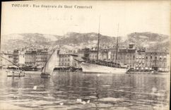 CPA Toulon Vue Generale du Quai Cronstadt Bateau