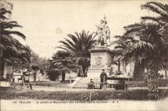 CPA Toulon Le Jardin et Monument des soldests tues a l'ennemi