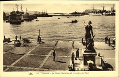 VINTAGE POSTCARD Toulon Marine engineering and the exit of the Port Boats