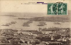 CPA Toulon Vue generale Bateaux