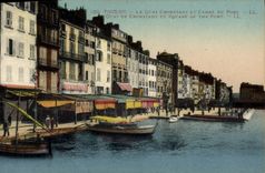CPA Toulon Le Quai Cronstadt et Carre du Port Bateaux