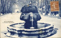 CPA Aix en Provence la fontaine d'eau chaude 