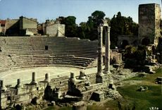 CPM Arles Amphitheatre Theatre antique 