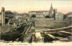 CPA Arles Le Theatre Antique