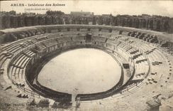 CPA Arles Interieur des Arenes