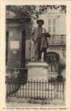 CPA Arles Statue du Poete Frederic Mistral Auteur de Mireille