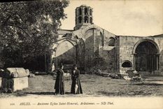 VINTAGE POSTCARD Arles Old Church Saint Honorat Women Folklore