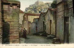 CPA Environs D'Arles Les Baux Le Val d'Enfer Decor de Mireille