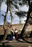 CPM Fontvieille Le Moulin de Daudet Arlesiennes Femmes Folklore Arles