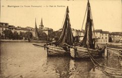 CPA Martigues Le Port de Ferrieres Baetaux