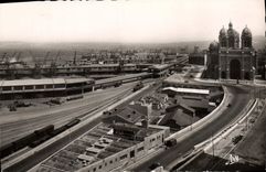 CPM Marseille La Cathedrale et bassins de la Joliette 