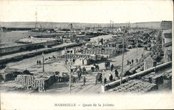 CPA Marseille Quais de la Joliette Bateaux
