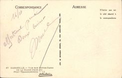 CPA Marseille Vue Sur Notre Dame de la Garde prise du Pont Transbordeur Bateaux
