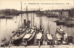 CPA Marseille Vue Generale du Vieux Port Bateaux