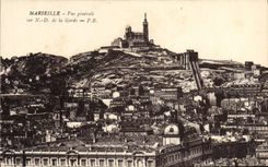 CPA Marseille vue Generale sur N D de la Garde 