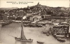 CPA Marseille Bassin du Carenage et N D de la Garde Bateaux