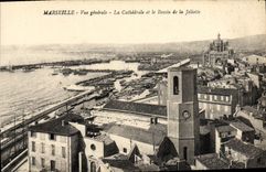 CPA Marseille Vue generale La Cathedrale et le Bassin de la Joliette 