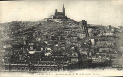 CPA Marseille Vue generale sur ND de la garde