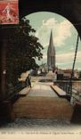CPA Caen Le Pont levis du Chateau et l'Eglise Saint Pierre