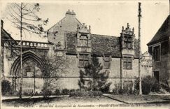 CPA Caen Musee des Antiquaires Facade du 15eme