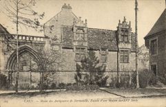 VINTAGE POSTCARD Caen Museum of the Antique dealers Frontage of a House of 16th