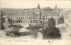 CPA Caen La Place de la Republique