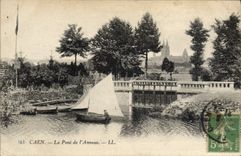 CPA Caen Le Pont de L'Anneau Bateau Barque