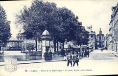 CPA Caen Place de la Republique au fond Eglise Notre Dame 