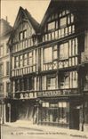 CPA Caen Vieilles Maisons de la rue St Pierre Levrard