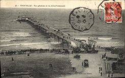 CPA Trouville Vue Generale de la Jetee Promenade