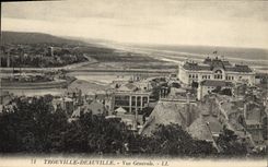 Iglesia de la opinión de Trouville Deauville de la POSTAL de la VENDIMIA