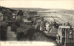 CPA Trouville Vue generale 