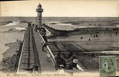 CPA Trouville La jetee et la plage a maree basse