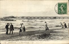 CPA Trouville La jetee promenade