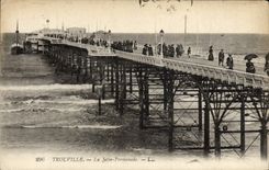 CPA Trouville La jetee promenade
