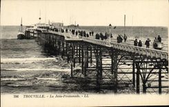 CPA Trouville La jetee promenade