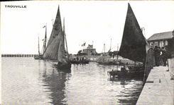 CPA Trouville Bateaux