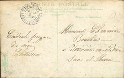 CPA Trouville Bateau de peche sortant du port