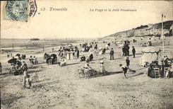 CPA Trouville la plage et la jetee promenade